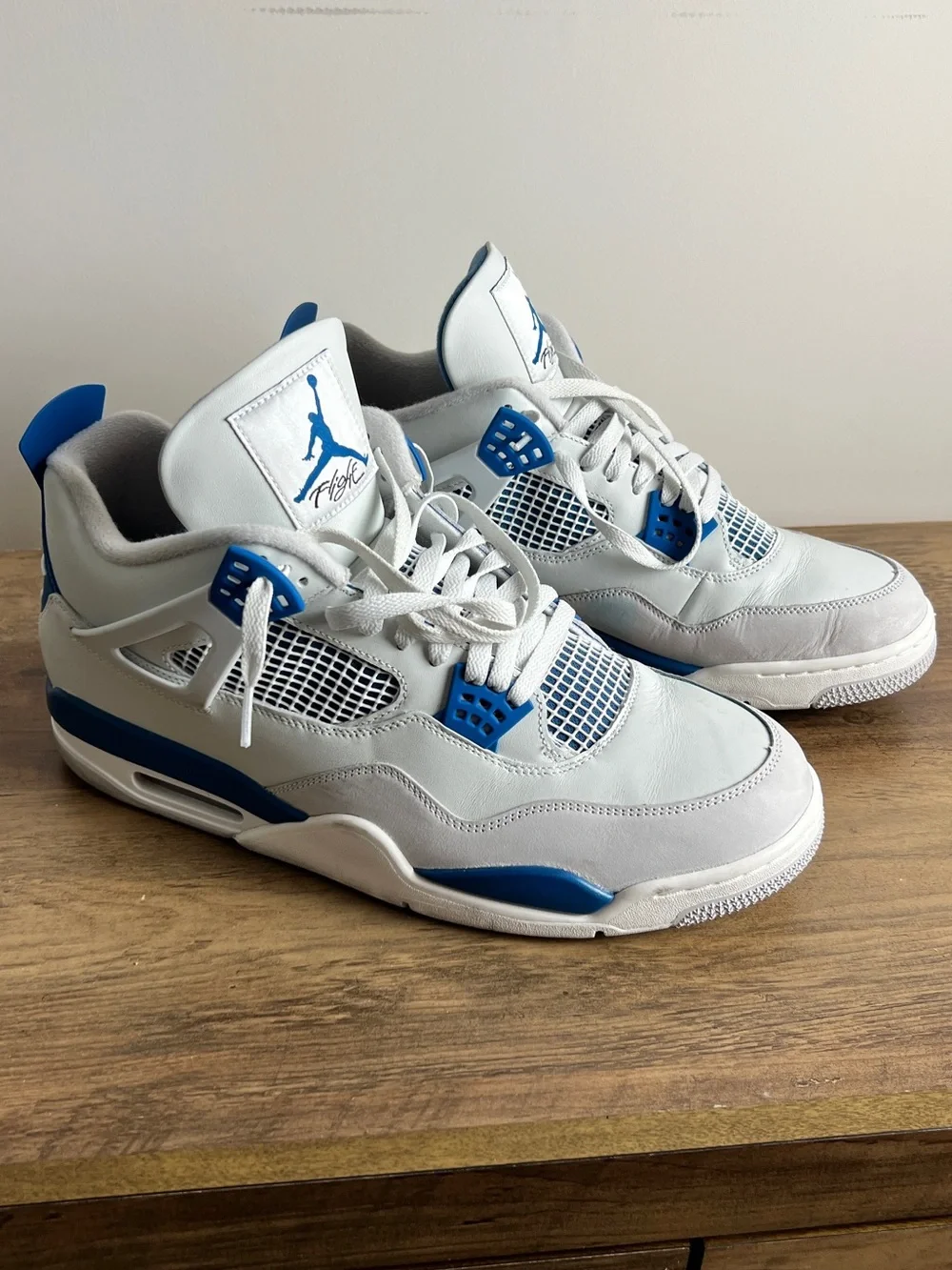 Jordan 4 Retro Military Blue (2024)